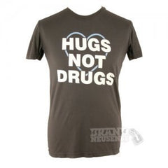 Hugs Not Drugs T-shirt Black